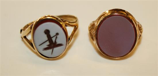 1 x 15ct gold and carnelian ring and 1 x 18ct gold and carnelian masonic ring.